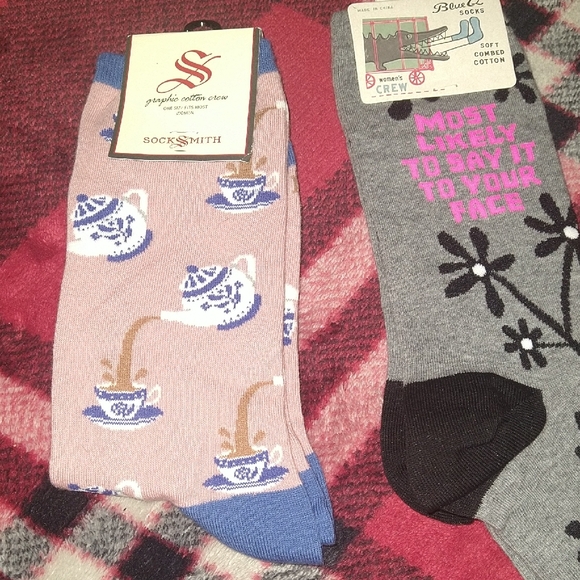 2 Pair Of Socks - Picture 3 of 10